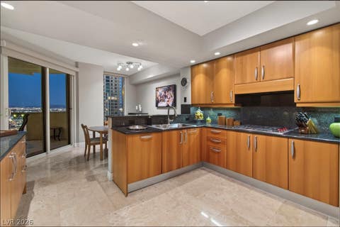 Tiny photo for 2747 Paradise Road #1603, Las Vegas, NV 89109 (MLS # 2773058)