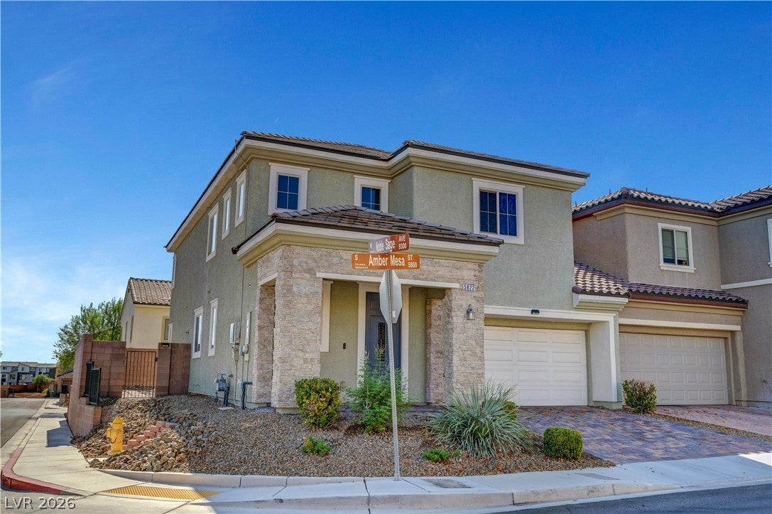 5822 W Amber Mesa Street