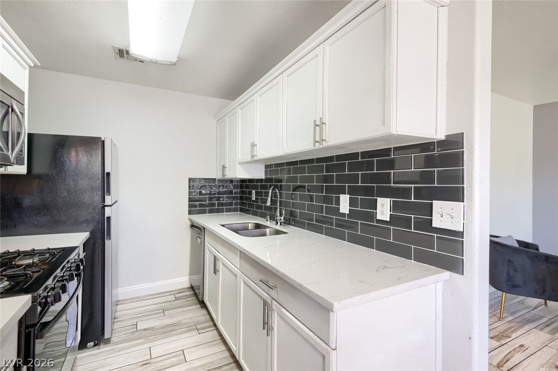 5330 E Charleston Boulevard 106