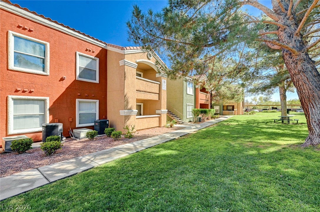 8101 W Flamingo Road 2136