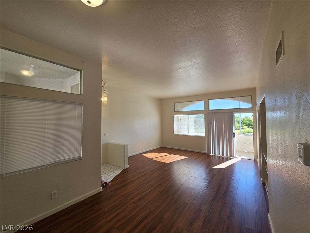 3125 N Buffalo Drive 2104
