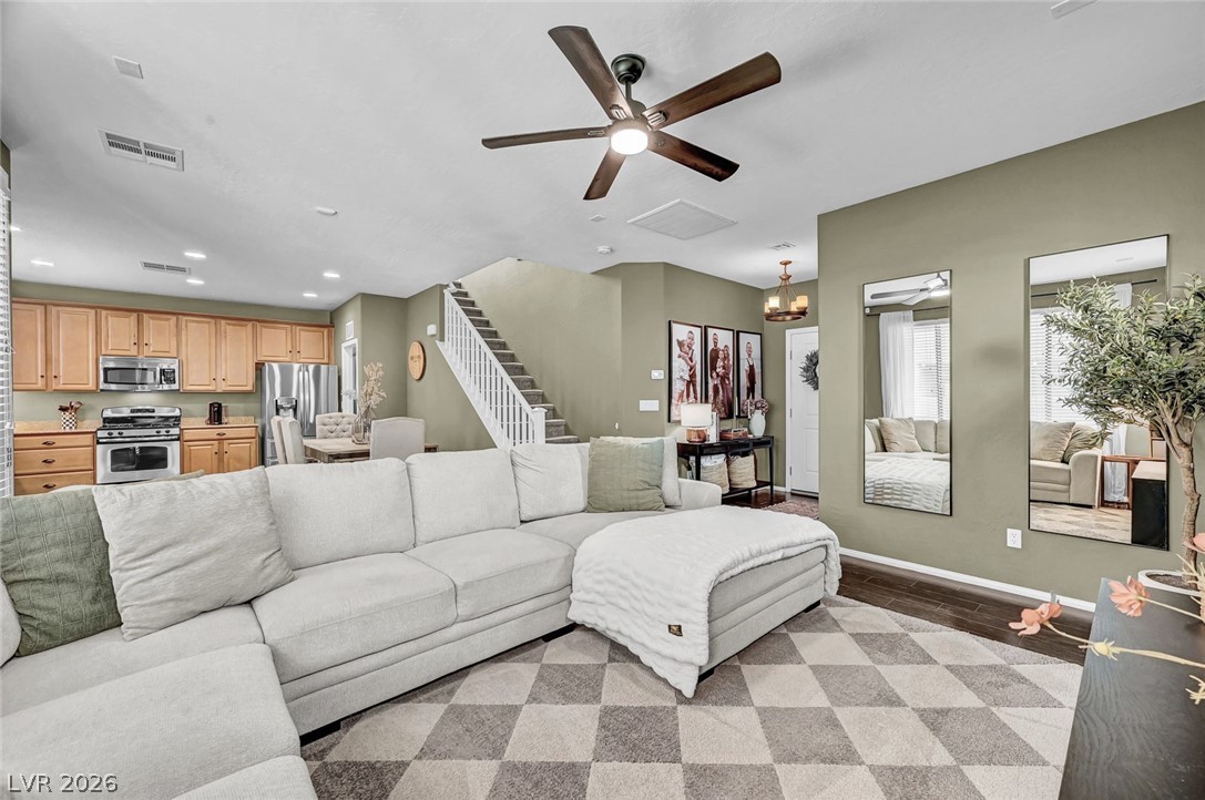 10423 Lilac Square Avenue