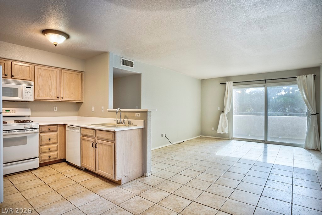 3128 Tarpon Drive 202