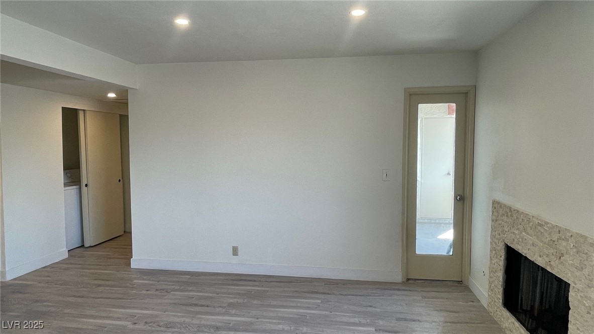 1701 E Katie Avenue 91