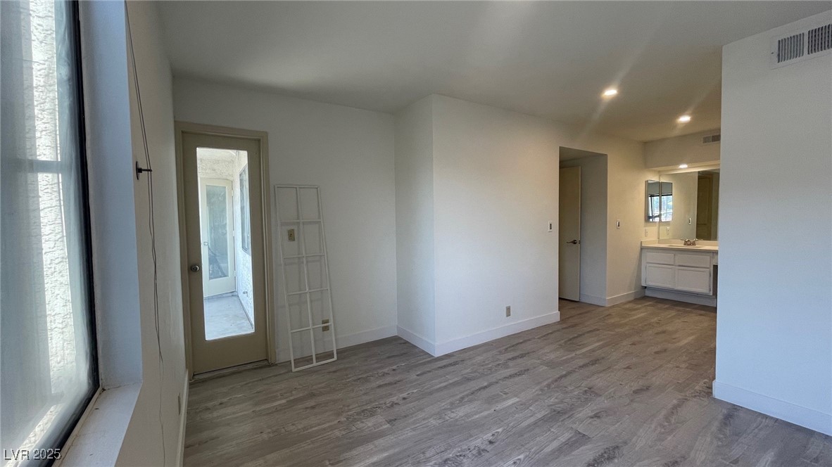 1701 E Katie Avenue 91