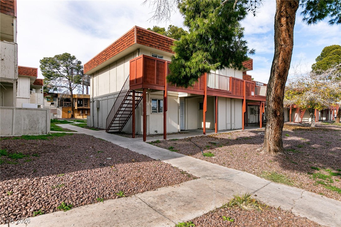 5404 Swenson Street 34