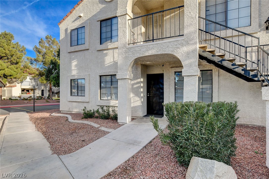 4805 Nara Vista Way 101