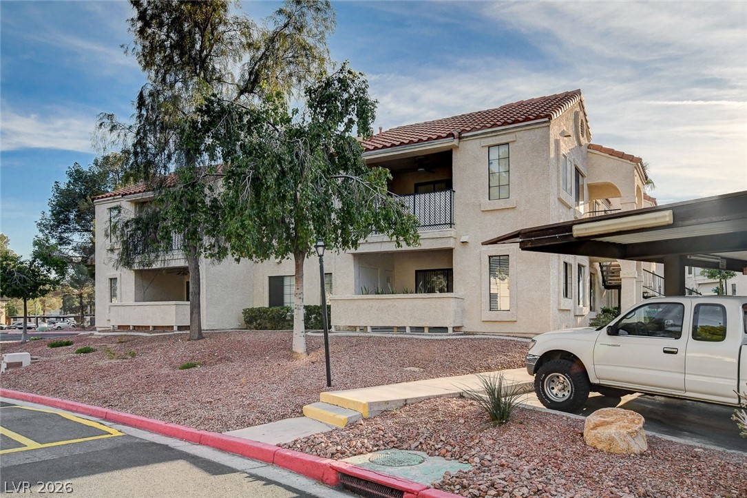 4805 Nara Vista Way 101