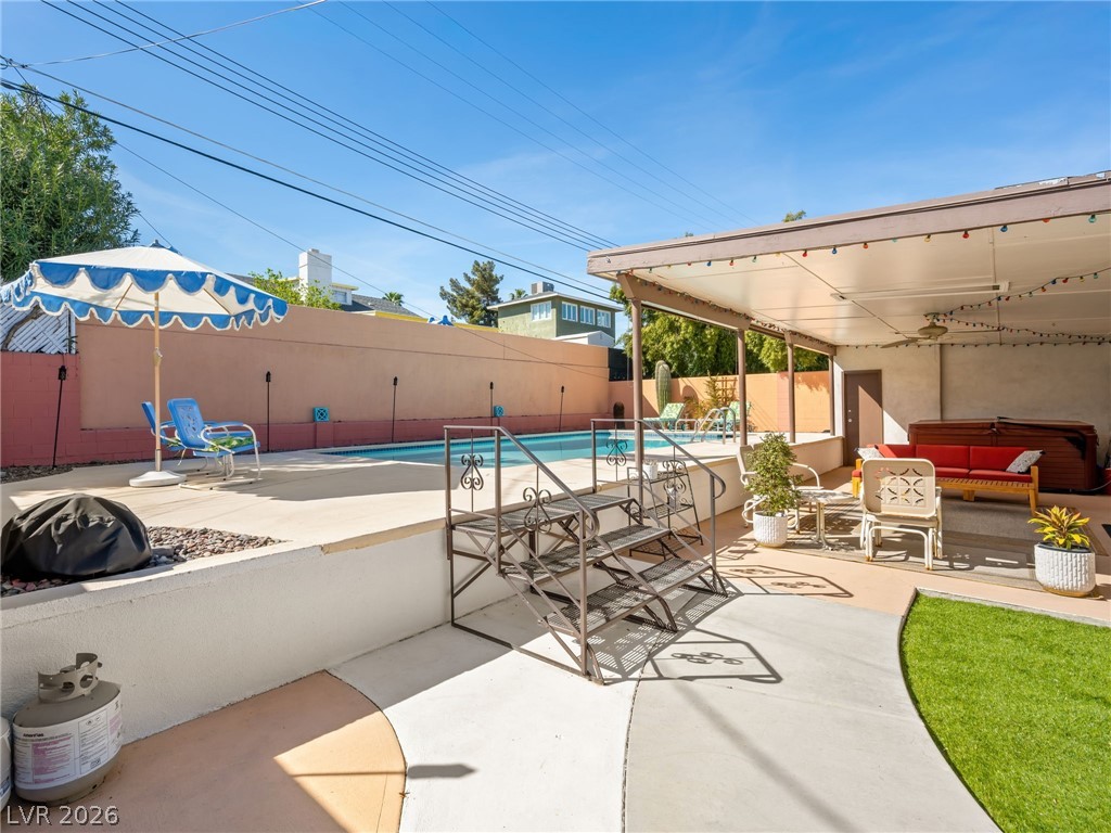 1800 Cochran Street
