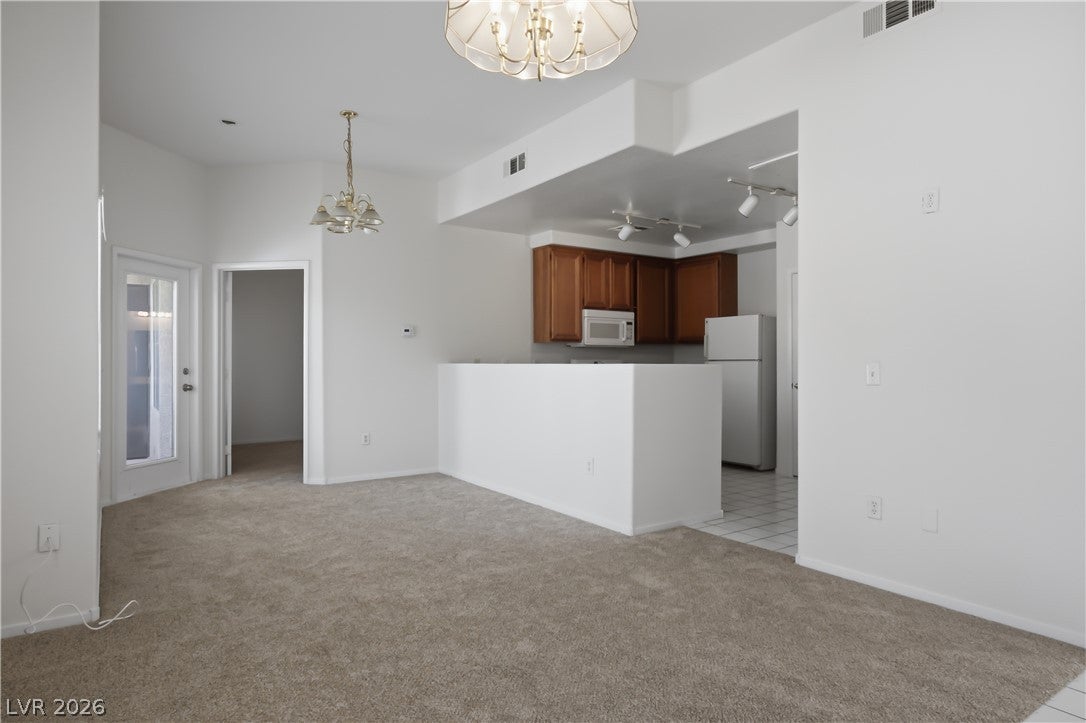 10245 S Maryland Parkway 279