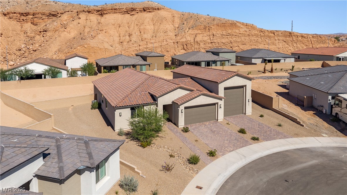 1264 Amethyst Alley