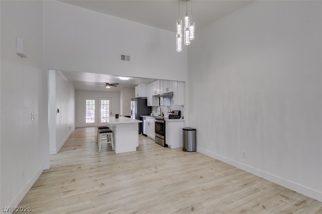 2895 Bluebonnet Drive 1