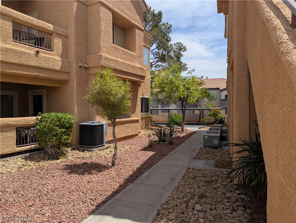 900 Heavenly Hills Court 207