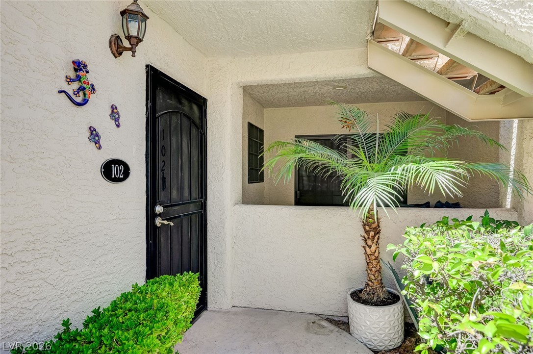 2611 S Durango Drive 102