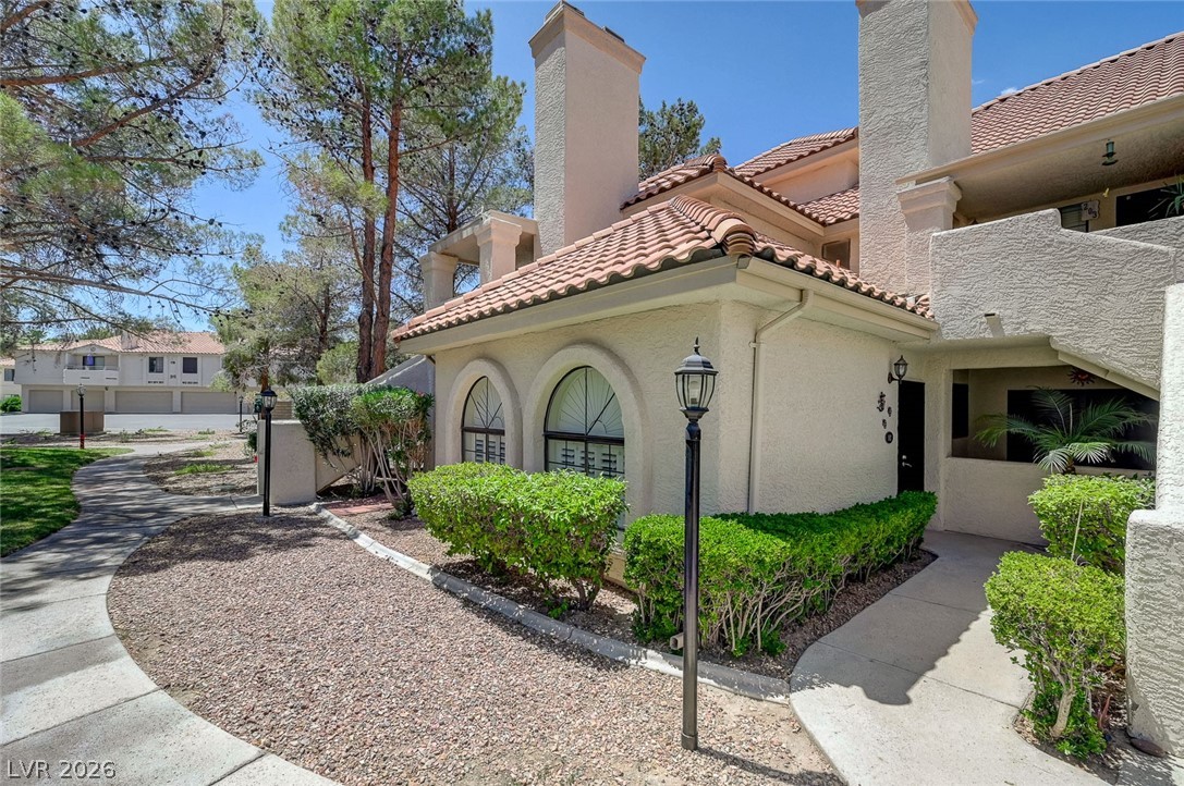 2611 S Durango Drive 102