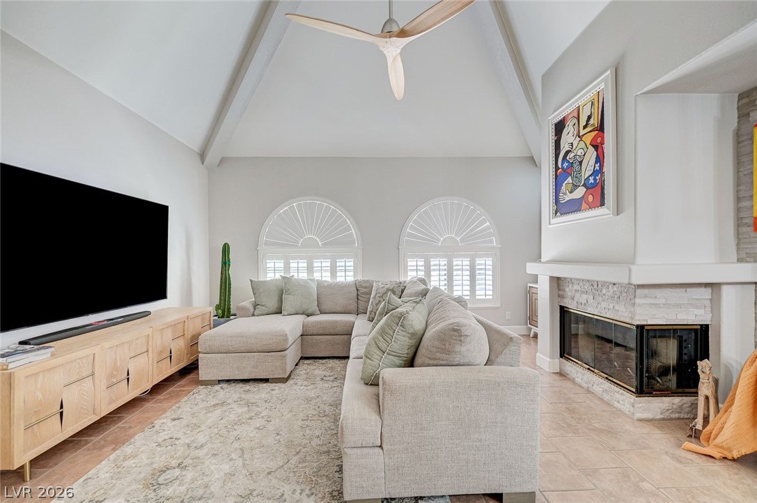 2611 S Durango Drive 102