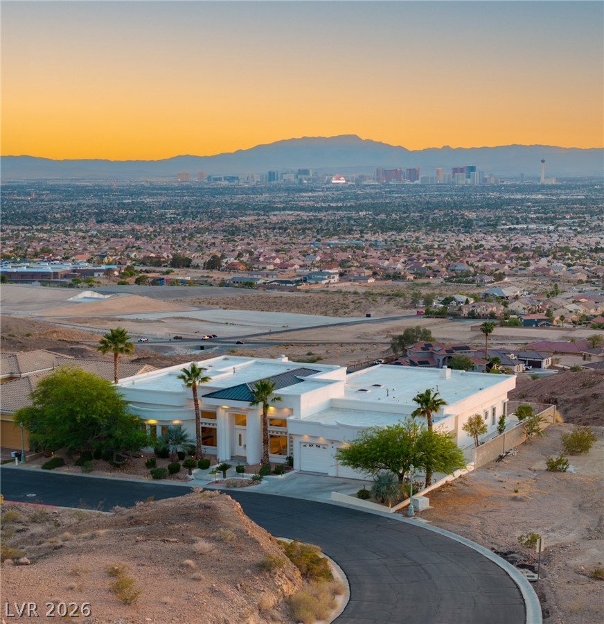 1780 Hardrock Street