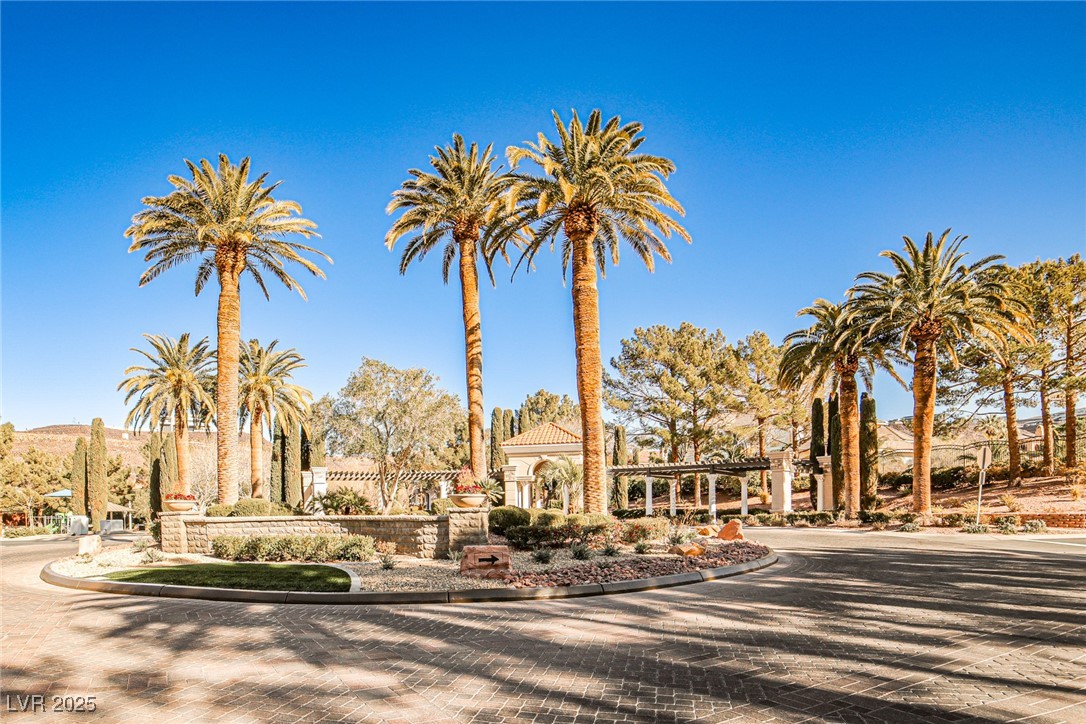 768 Tozzetti Lane