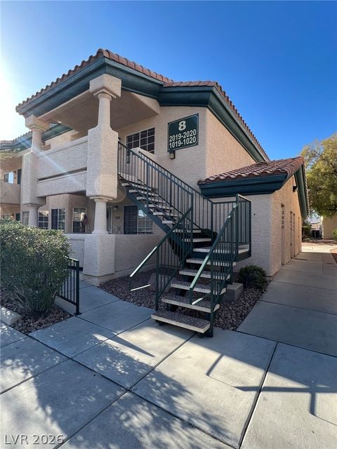 Condo For Rent - 8410 Eldora Avenue #2020<br/> Las Vegas, NV 89117