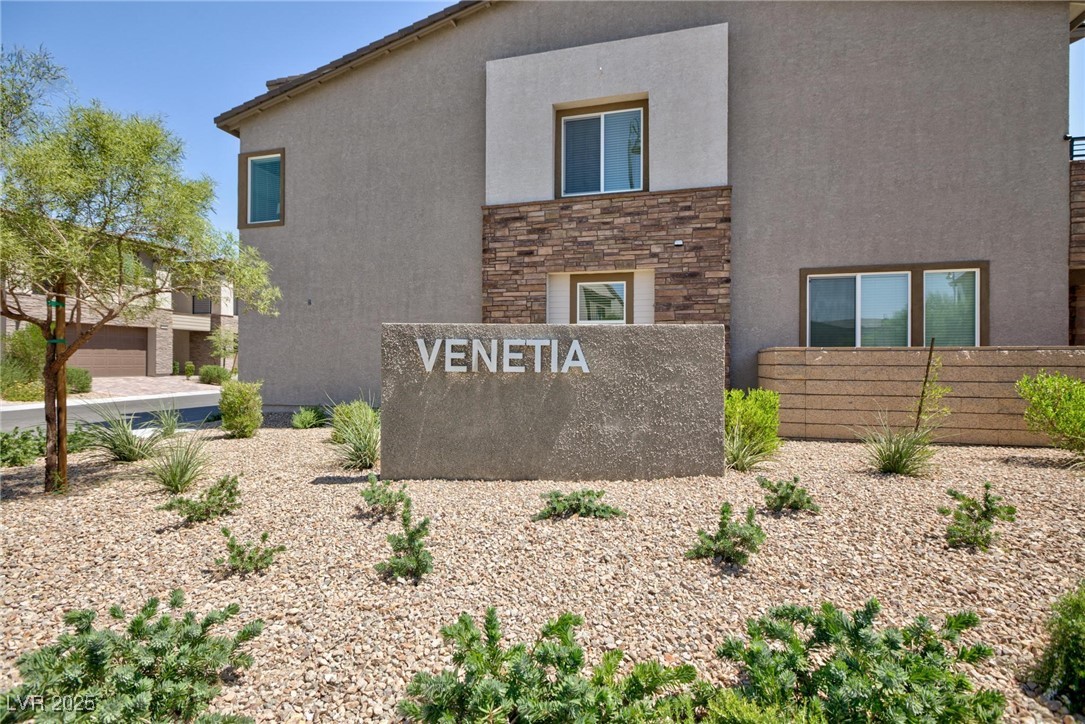 2533 Venetia Pointe Street