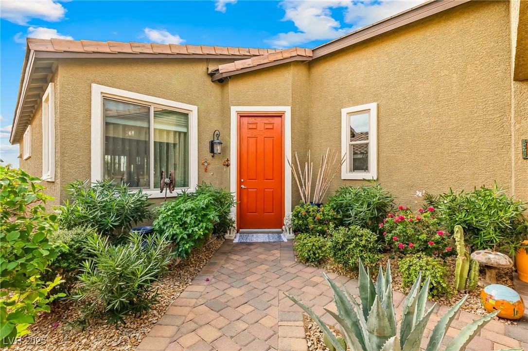 2061 Alki Beach Avenue