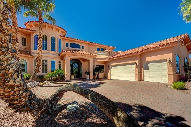 2 Camino Barcelona Place