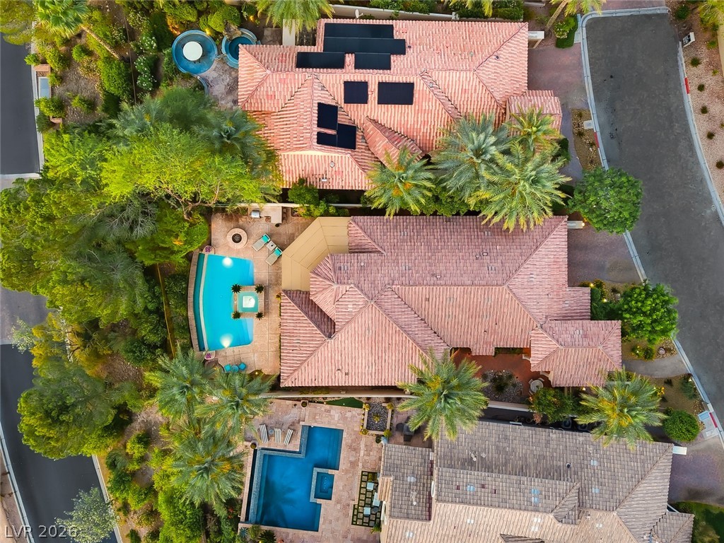 46 Via Paradiso Street