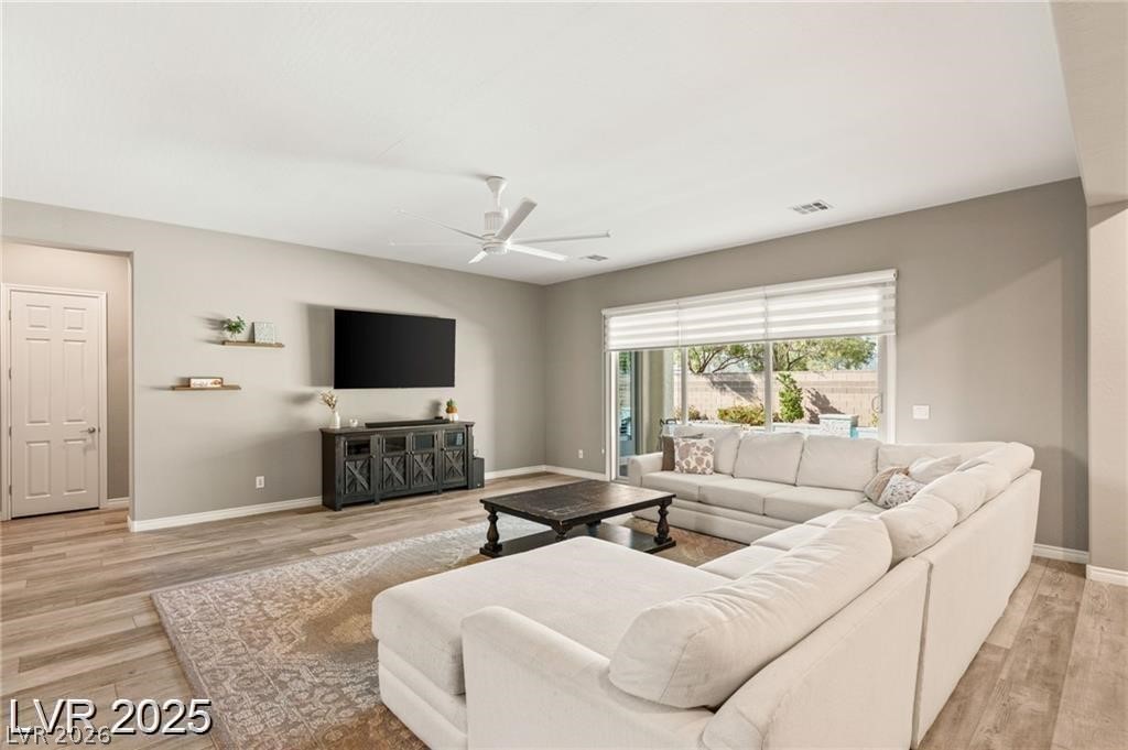 10086 Mountain Foothills Avenue