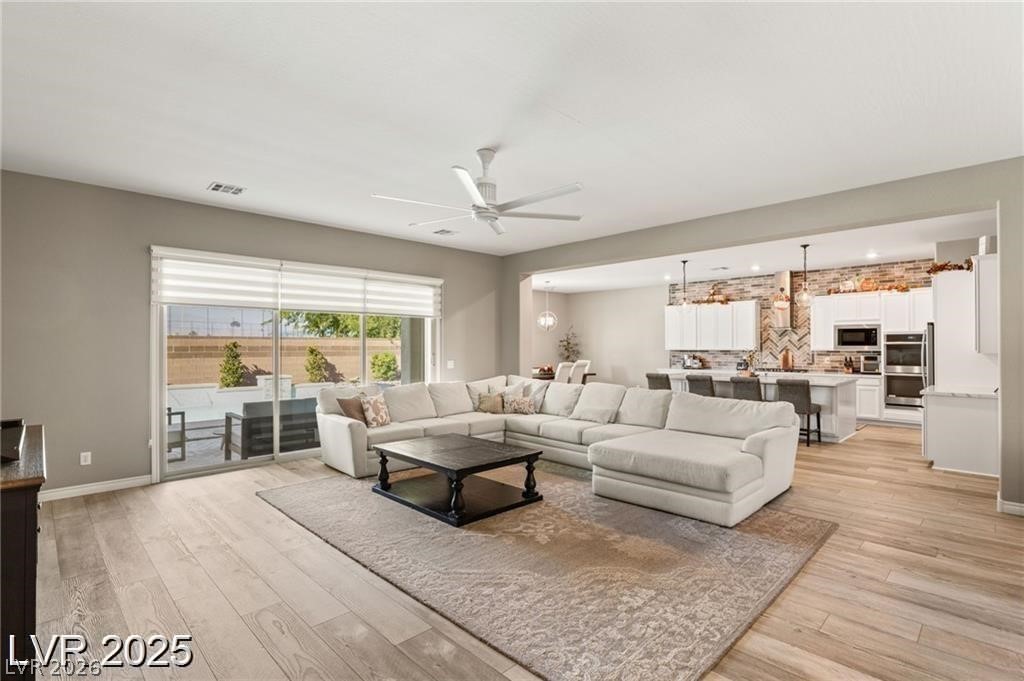 10086 Mountain Foothills Avenue