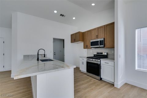 3013 Robincrest Court North Las Vegas NV 89031