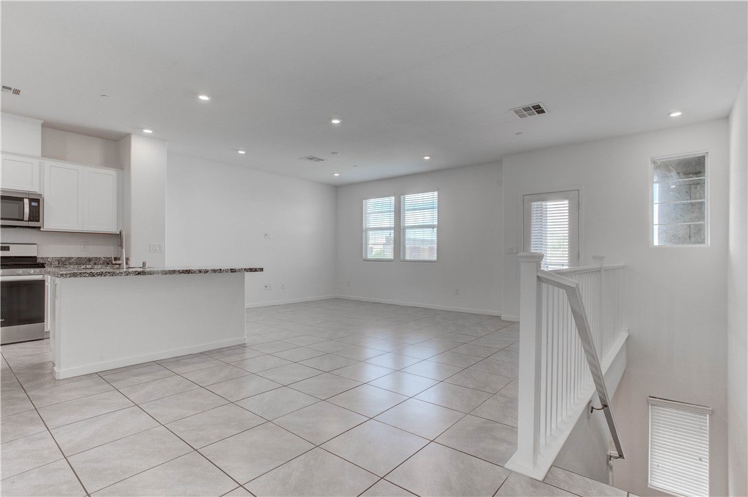 929 Kyanite Lane