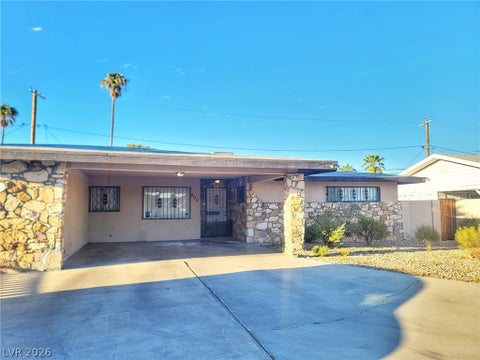 Photo of 805 E Saint Louis Avenue, Las Vegas, NV 89104 (MLS # 2823118)