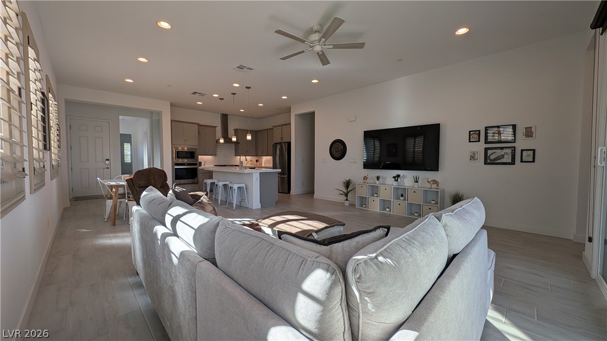 116 Ibiza Lake Drive