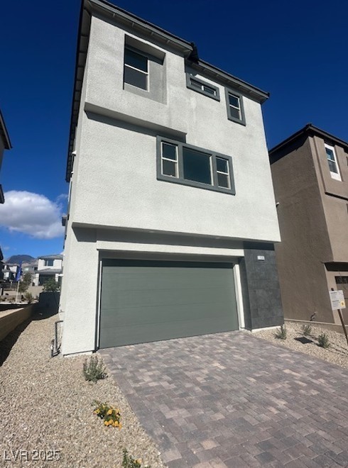 1533 Little Penguin Street