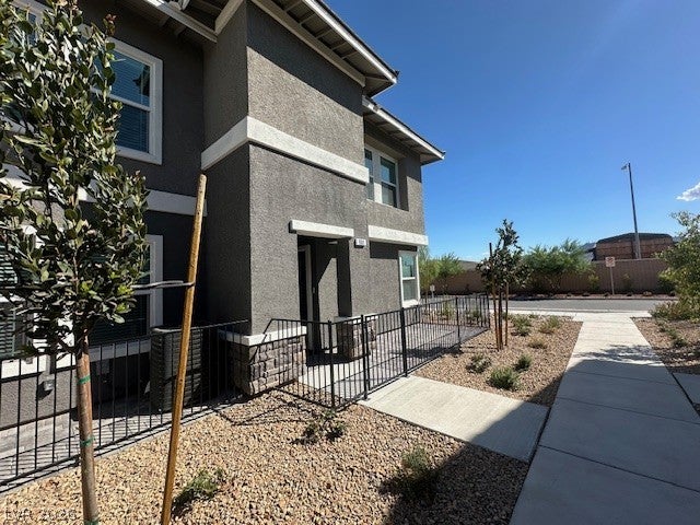 901 Pink Sugarbird Street
