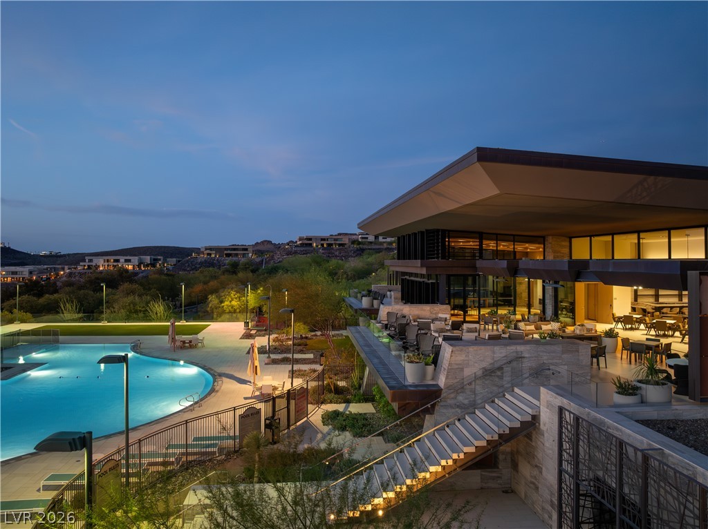 22 Soaring Rock Court