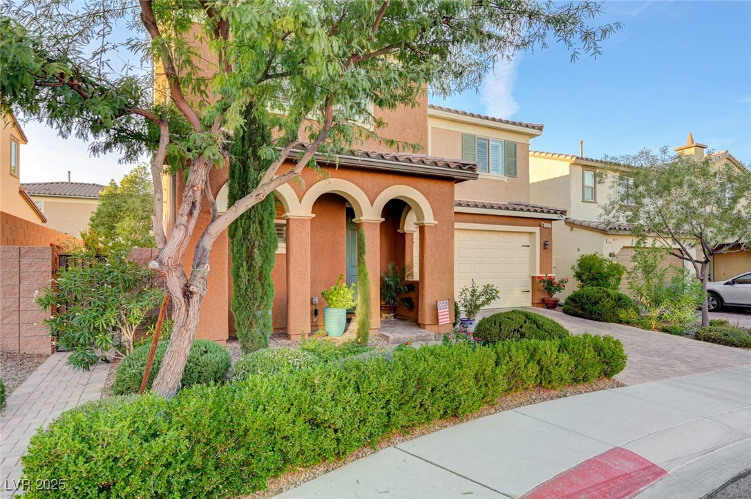 2557 Sable Ridge Street