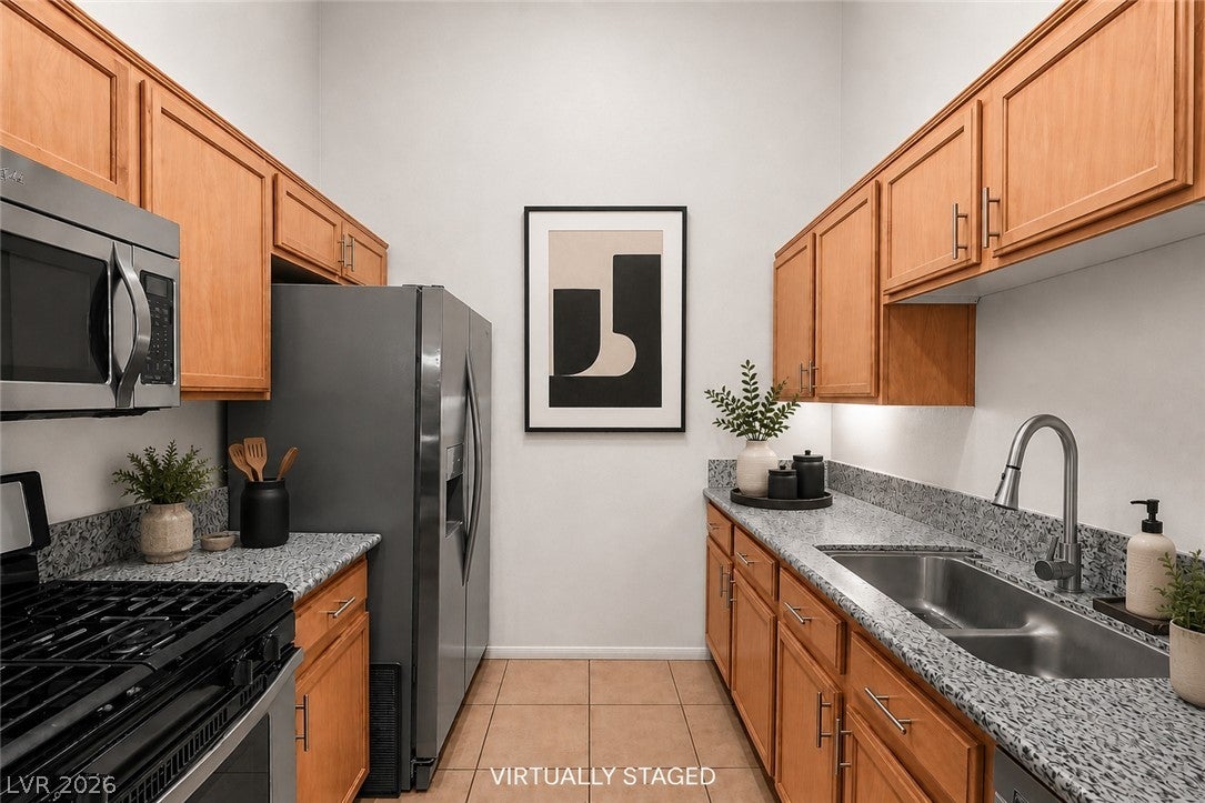 2305 W Horizon Ridge Parkway 2524