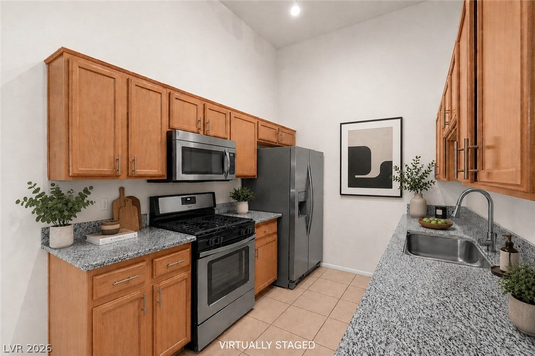 2305 W Horizon Ridge Parkway 2524