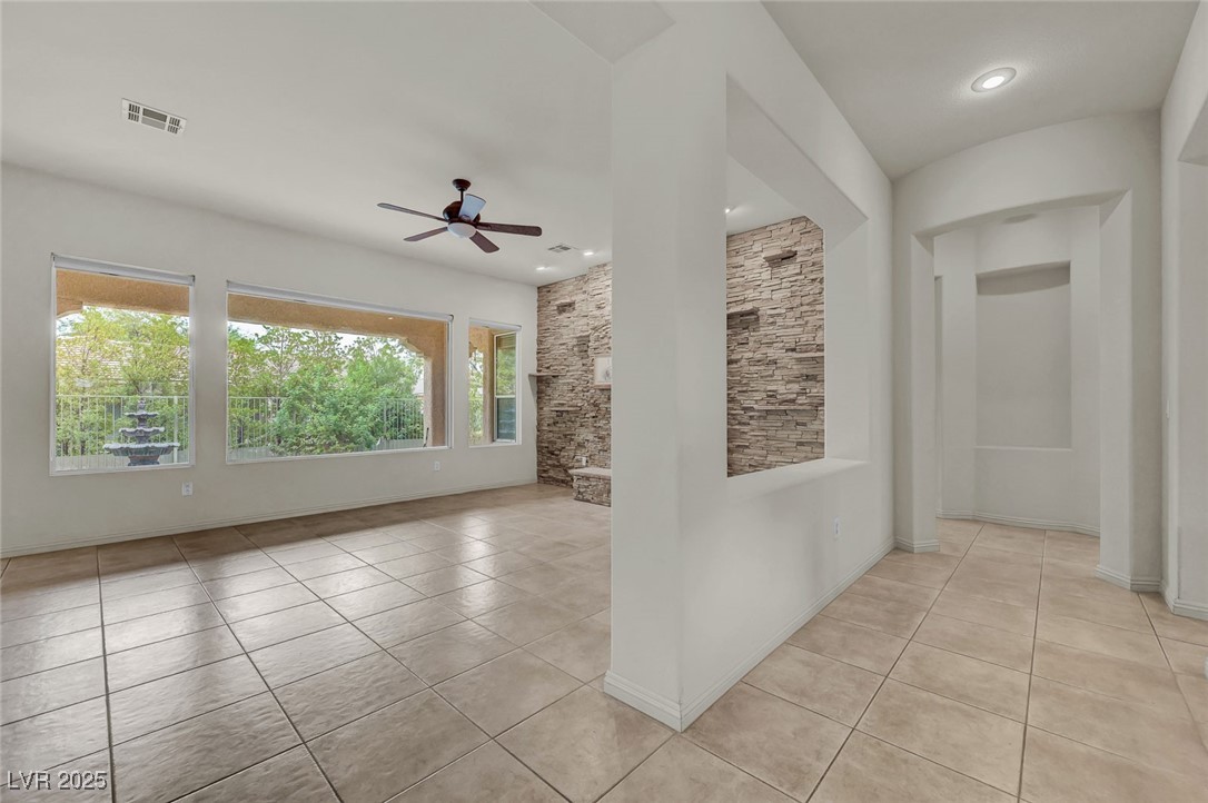 4636 Riva De Romanza Street