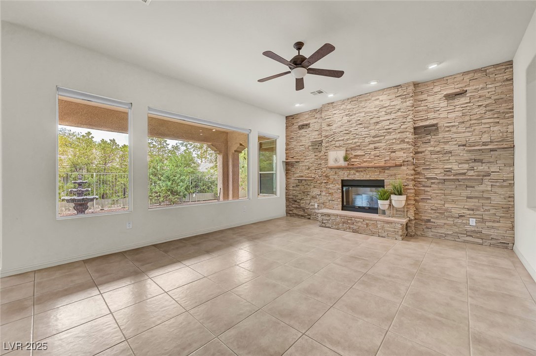 4636 Riva De Romanza Street