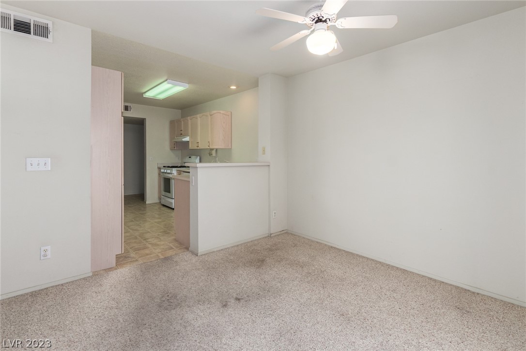 Photo 8 of 27 of 2600 Noble Fir Avenue townhome