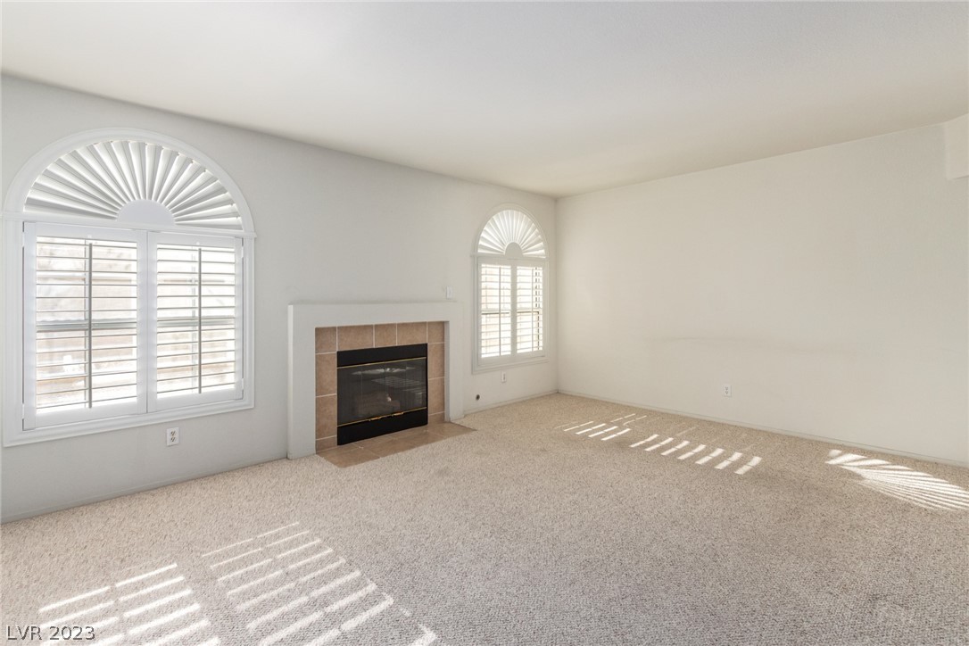 Photo 5 of 27 of 2600 Noble Fir Avenue townhome