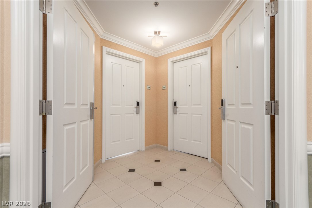 125 E Harmon Avenue 2116