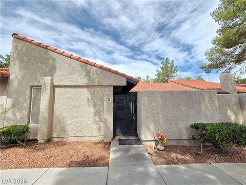 Photo of 752 Heritage Vista Avenue, Henderson, NV 89015 (MLS # 2786450)