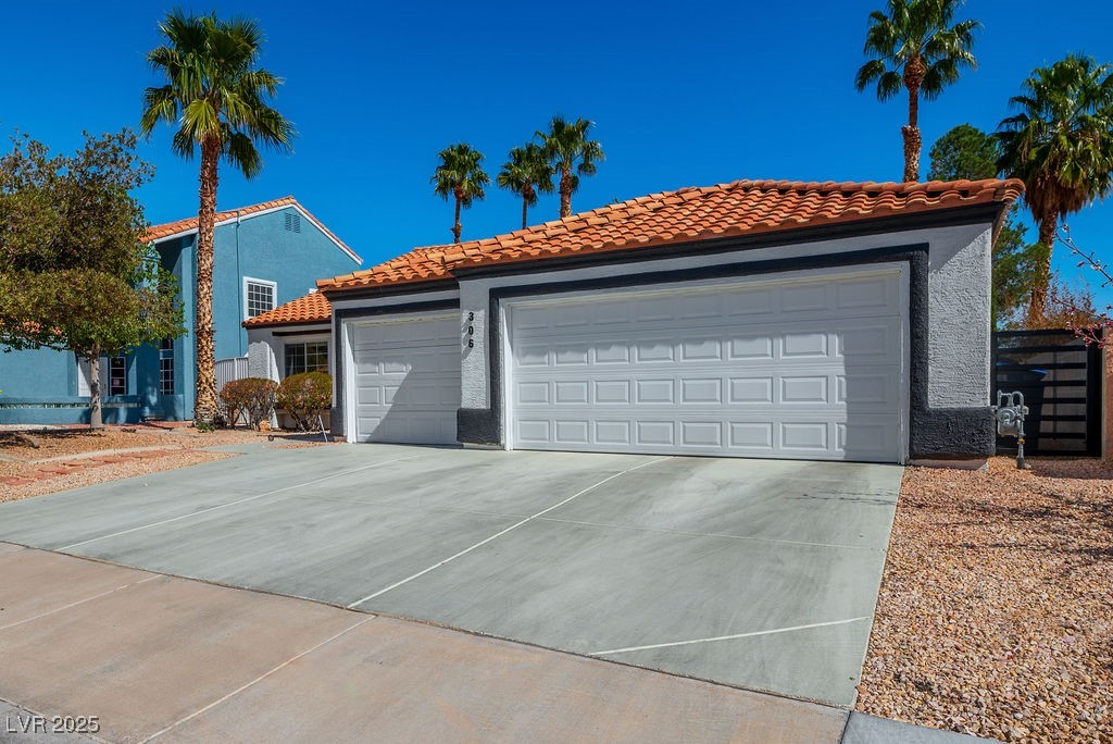 306 Rodarte Street, Henderson, Nevada image 3