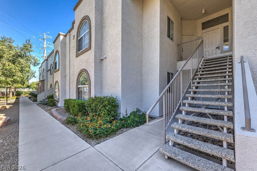 3125 N Buffalo Drive 2131