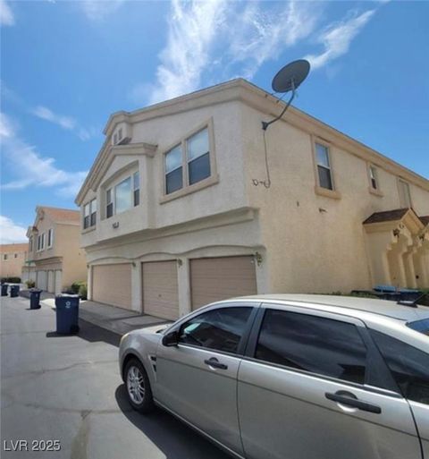 Townhouse For Sale - 6425 Extreme Shear Avenue #101<br/> Henderson, NV 89011