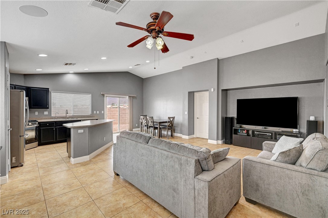6390 Flathead Avenue, Las Vegas, Nevada image 13