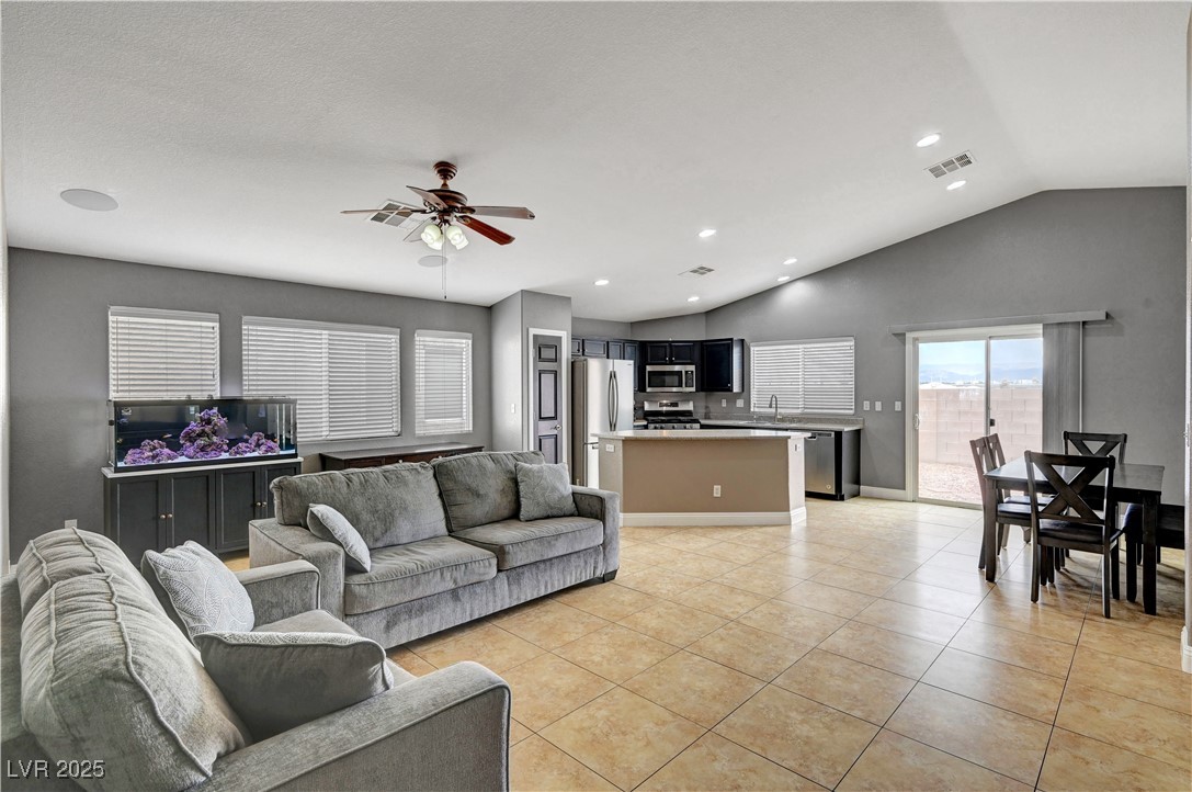 6390 Flathead Avenue, Las Vegas, Nevada image 9